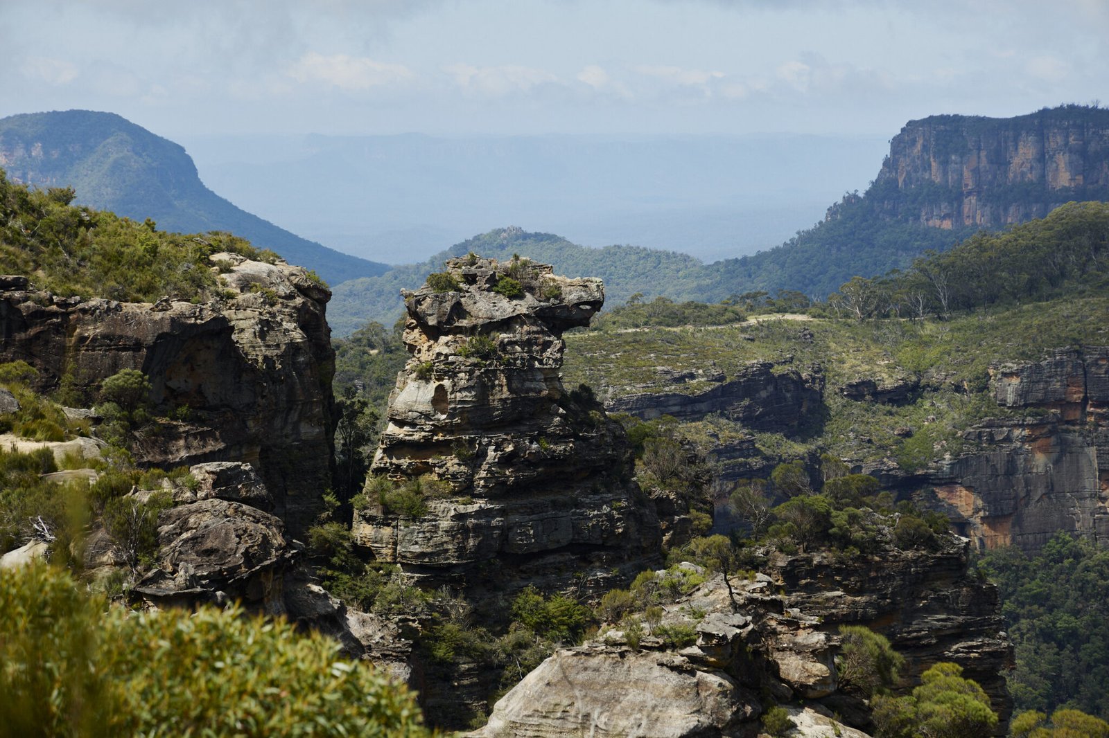 Scenic view of sandstone rock formations in the Blue Mountains, Australia — part of a Private Full Blue Mountains Tour with Sydney Luxury Tours